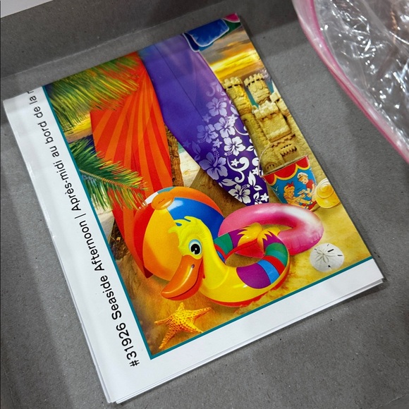 Tropical Beach Scene Puzzle 300 Pieces. Complete - Picture 2 of 4